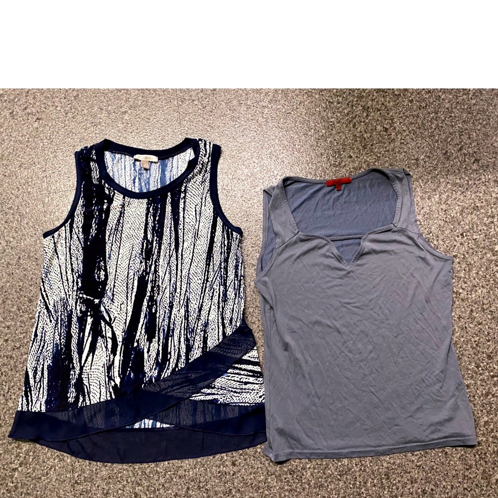 Tank Top Bundle Women's Medium Blue White Excellent Abstract Design Summer